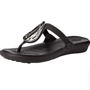 Crocs Sanrah Liquid Metallic Flip